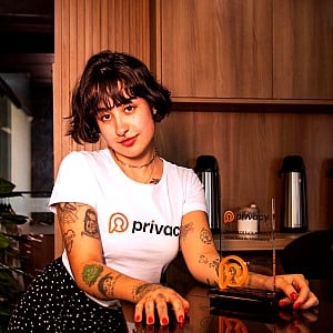 Martina Oliveira - Free nude pics, galleries & more at Babepedia